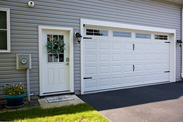 24/7 Emergency Garage Door Panel Replacement experts in Allison Park, PA